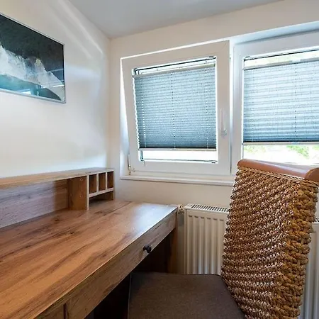 Komfortables Ferienhaus Strandtiger Mit Kamin, Garten, Terrasse, Katzenaussengehege & Wallbox Prázdninový dům