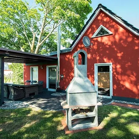 Komfortables Ferienhaus Strandtiger Mit Kamin, Garten, Terrasse, Katzenaussengehege & Wallbox * Breege