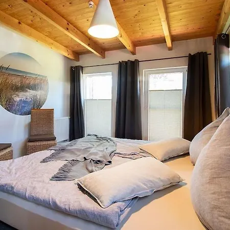 Komfortables Ferienhaus Strandtiger Mit Kamin, Garten, Terrasse, Katzenaussengehege & Wallbox Prázdninový dům *